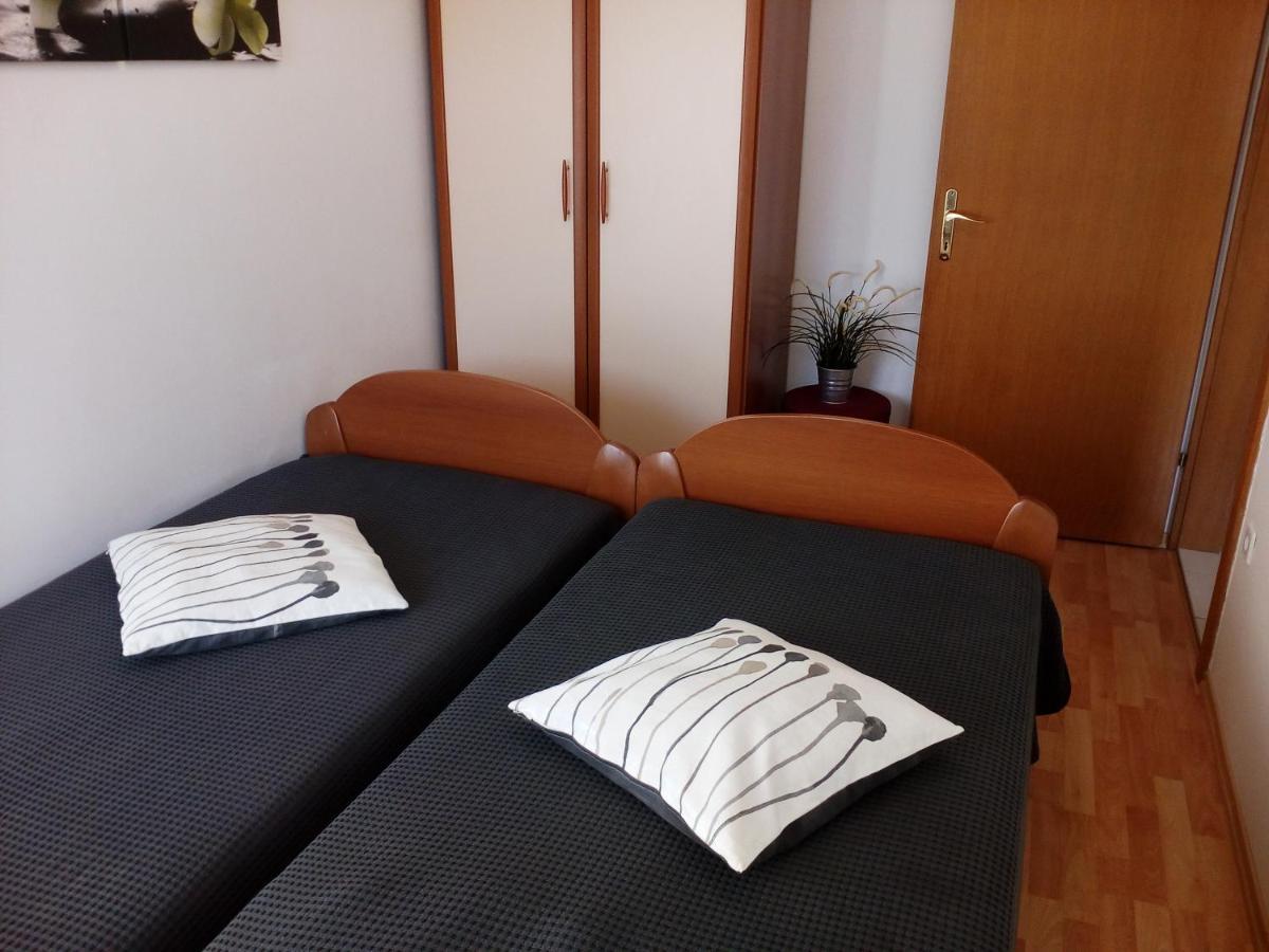Gallery Apartman Nada Zaboric Exterior foto